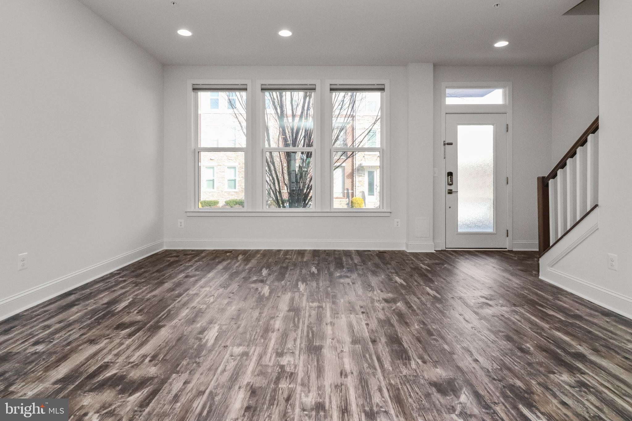 14583 LAKESTONE DRIVE