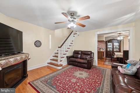 Townhouse For Sale - 111 Overhill Road<br/> UPPER DARBY, PA 19082