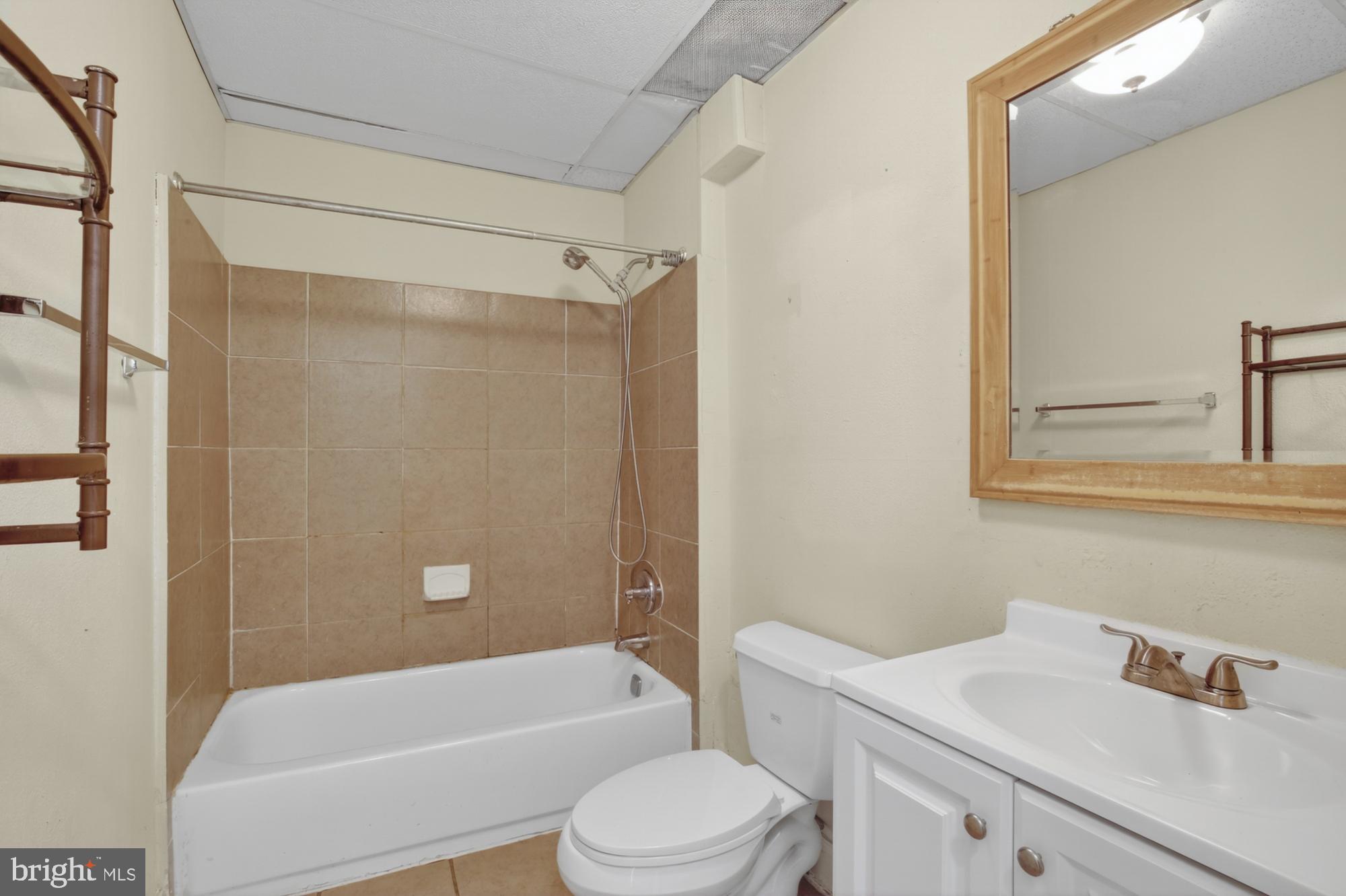 POWELTON VILLAGE - Residential Lease