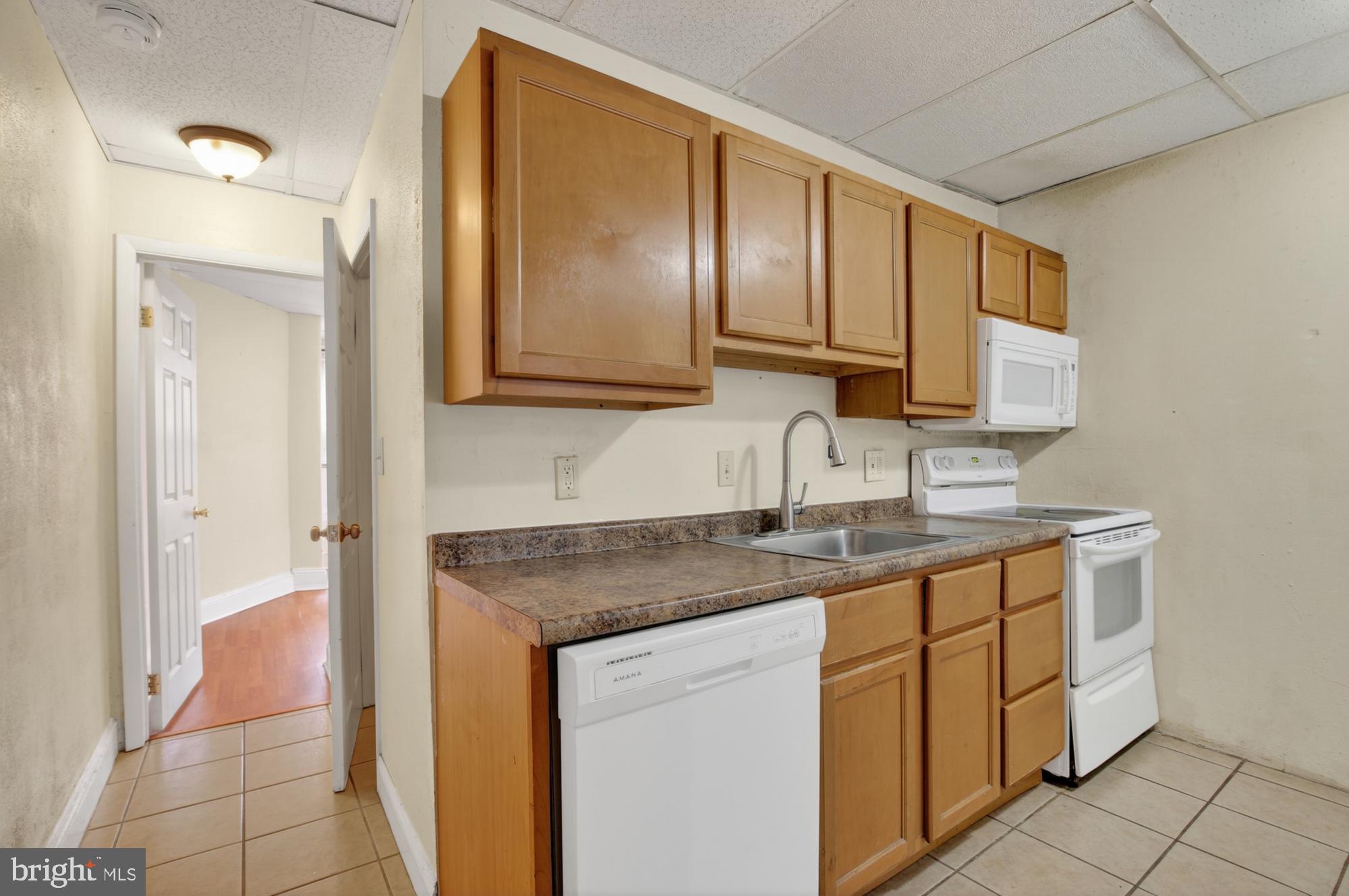 POWELTON VILLAGE - Residential Lease