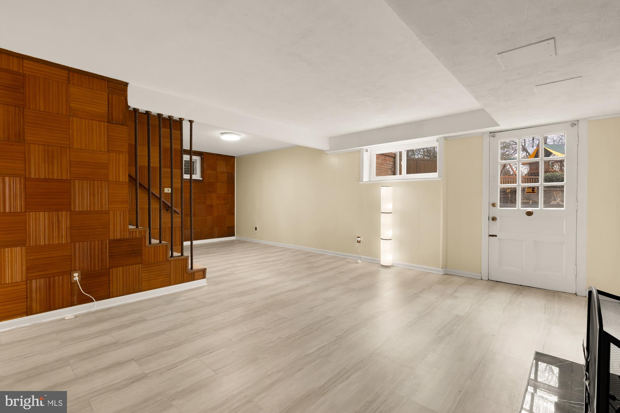 WOODSIDE PARK - Residential