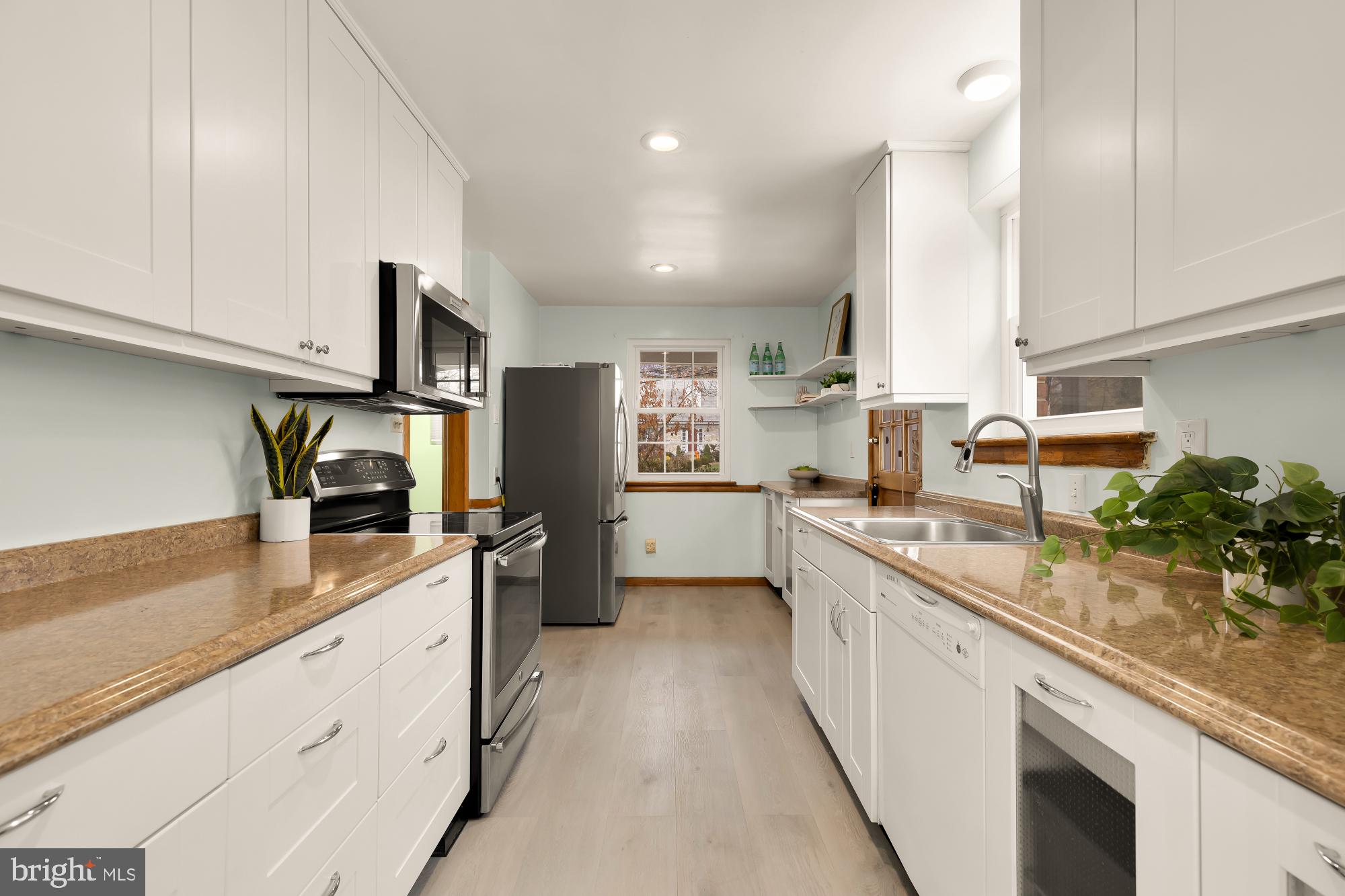 WOODSIDE PARK - Residential