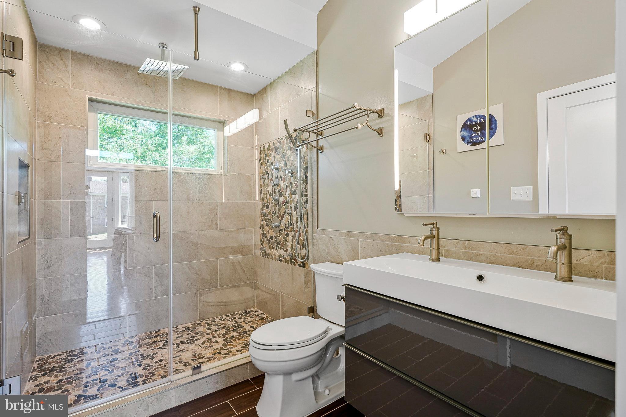 45410 LAKESIDE DRIVE