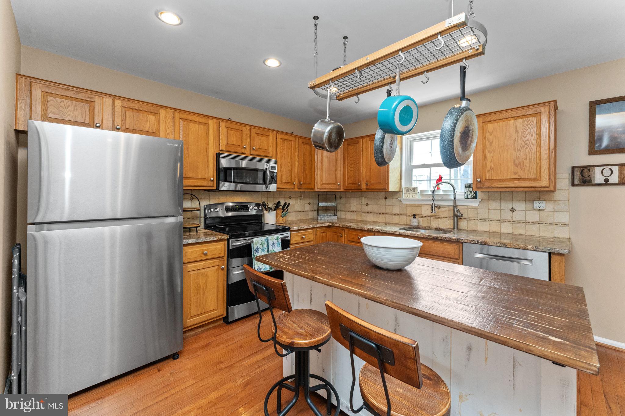 FOX RIDGE - Residential