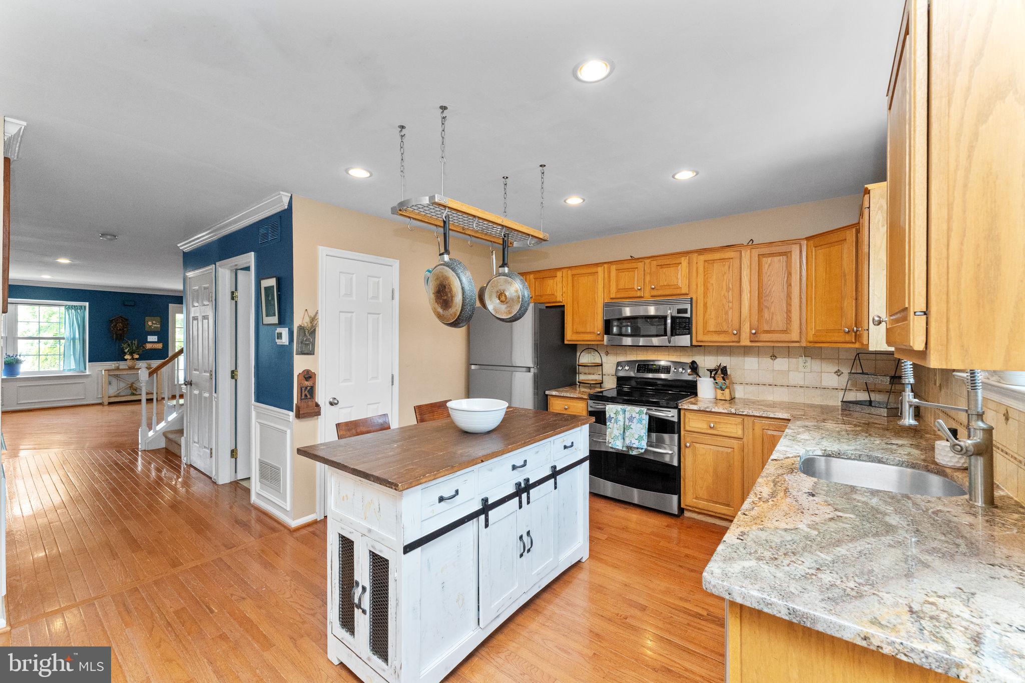 FOX RIDGE - Residential