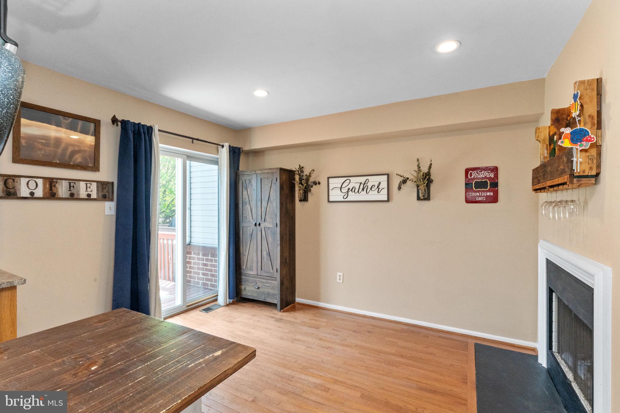 FOX RIDGE - Residential