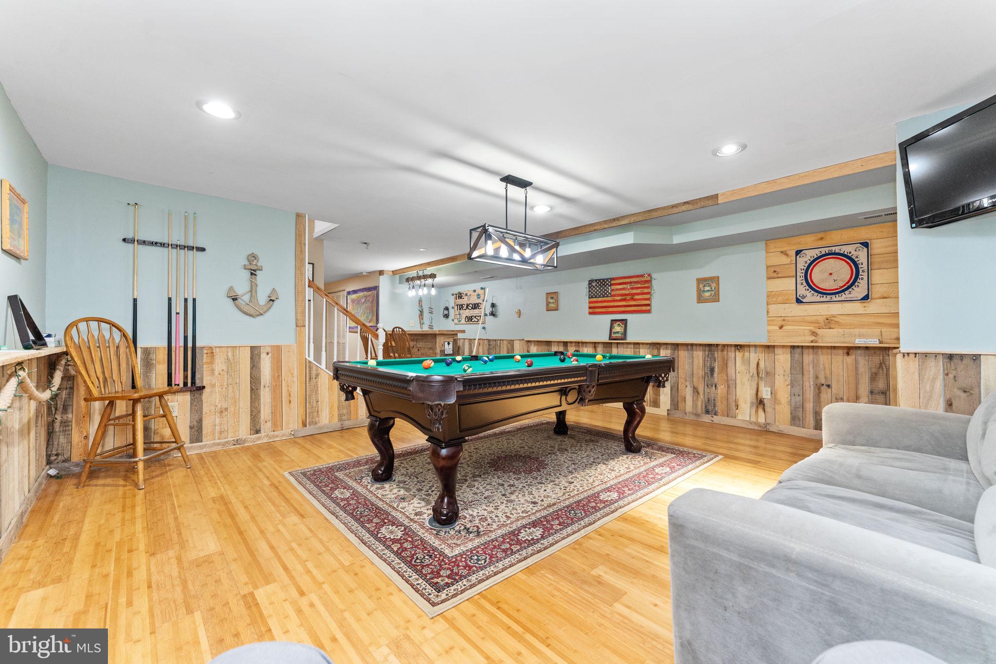 FOX RIDGE - Residential