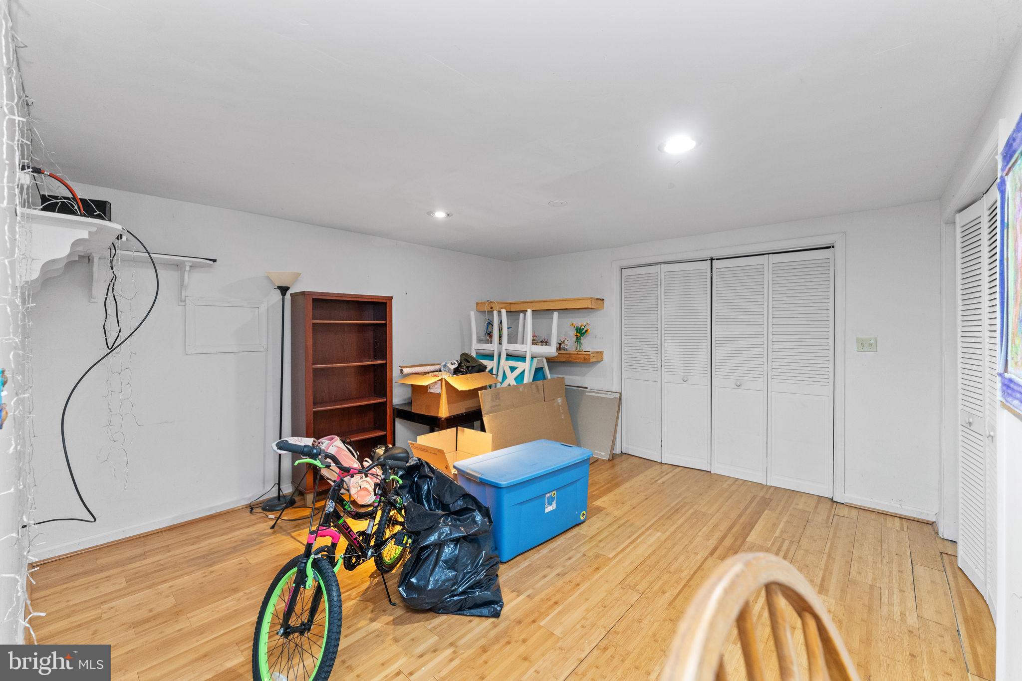 FOX RIDGE - Residential