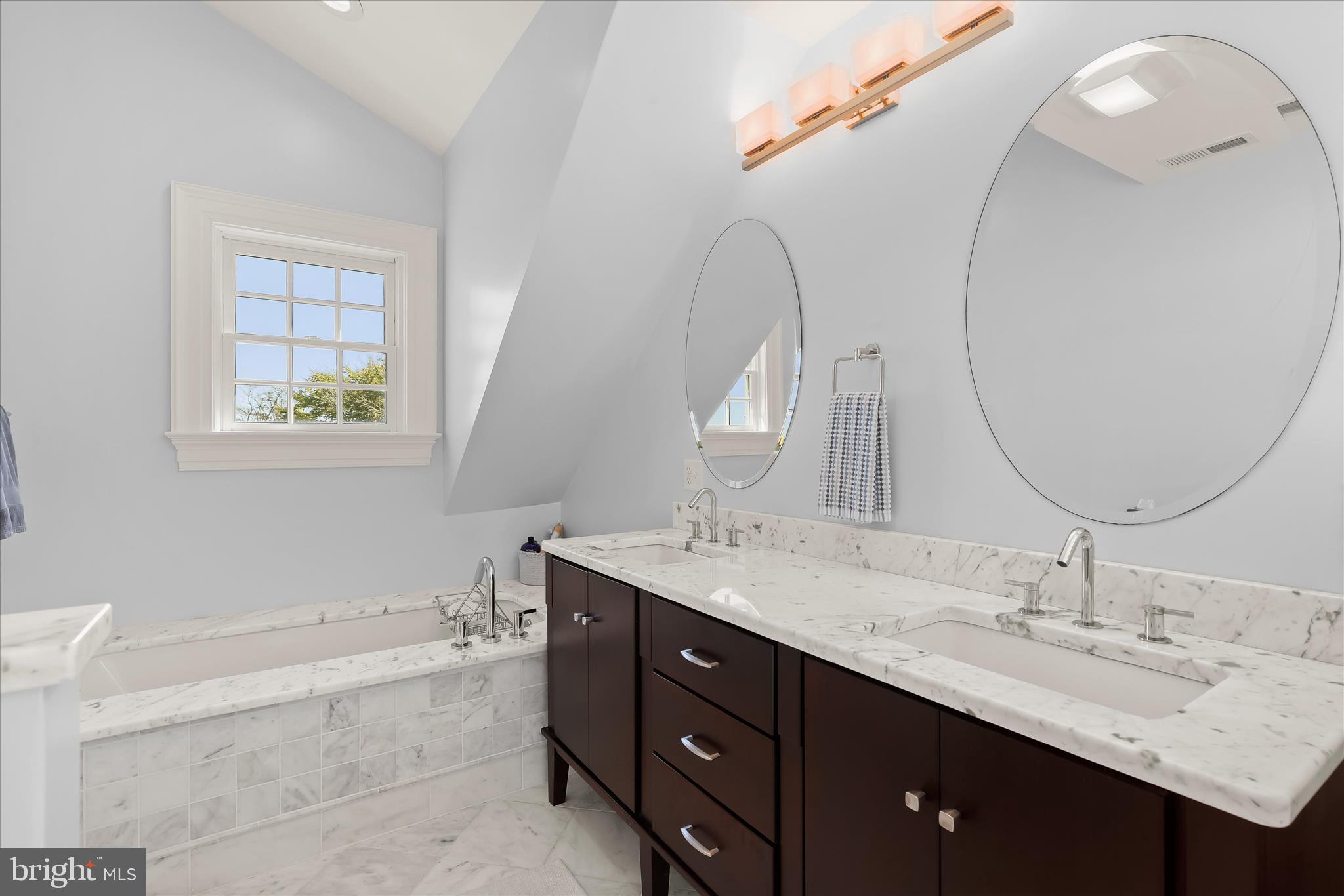 KENT ISLAND ESTATES - Residential