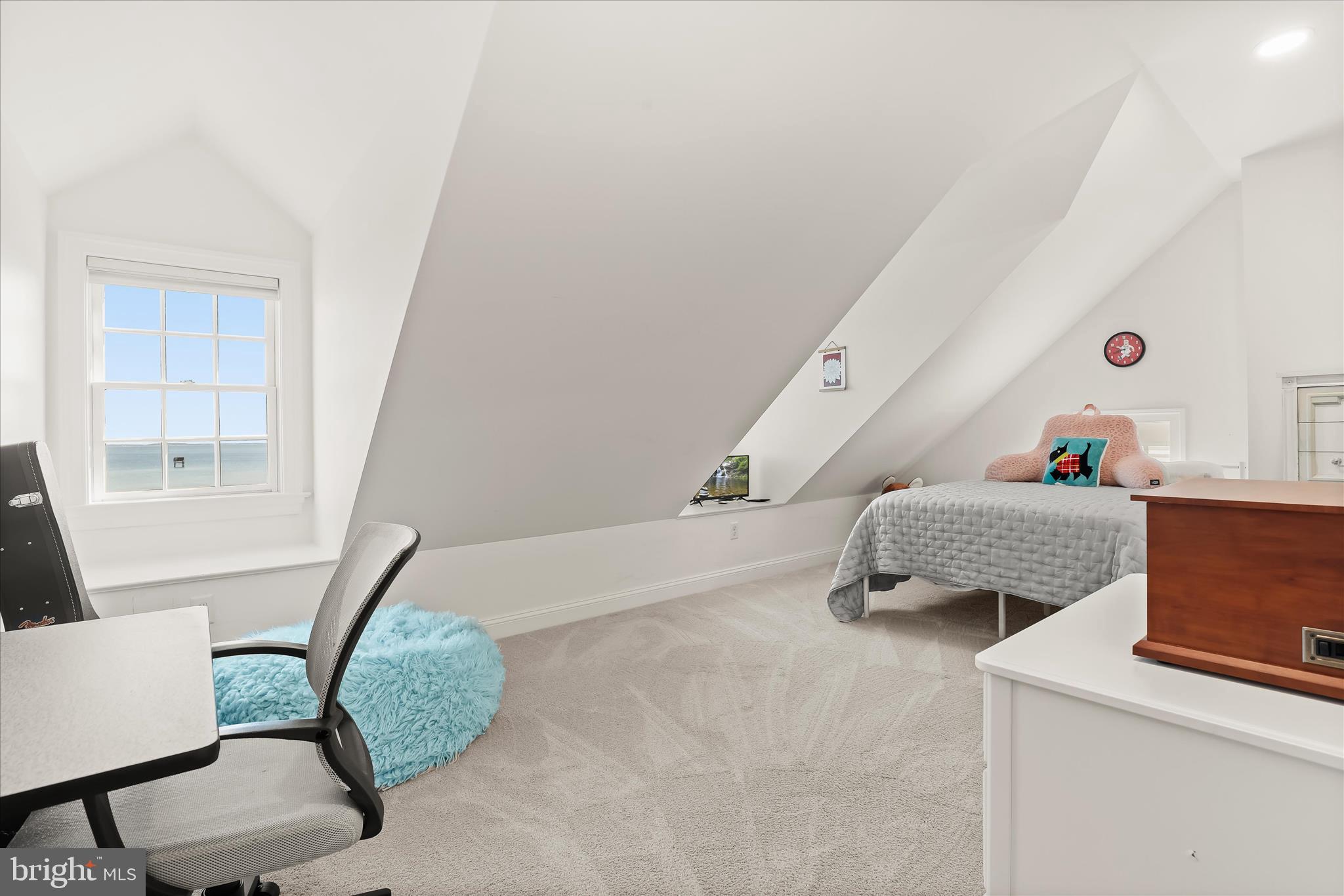 KENT ISLAND ESTATES - Residential