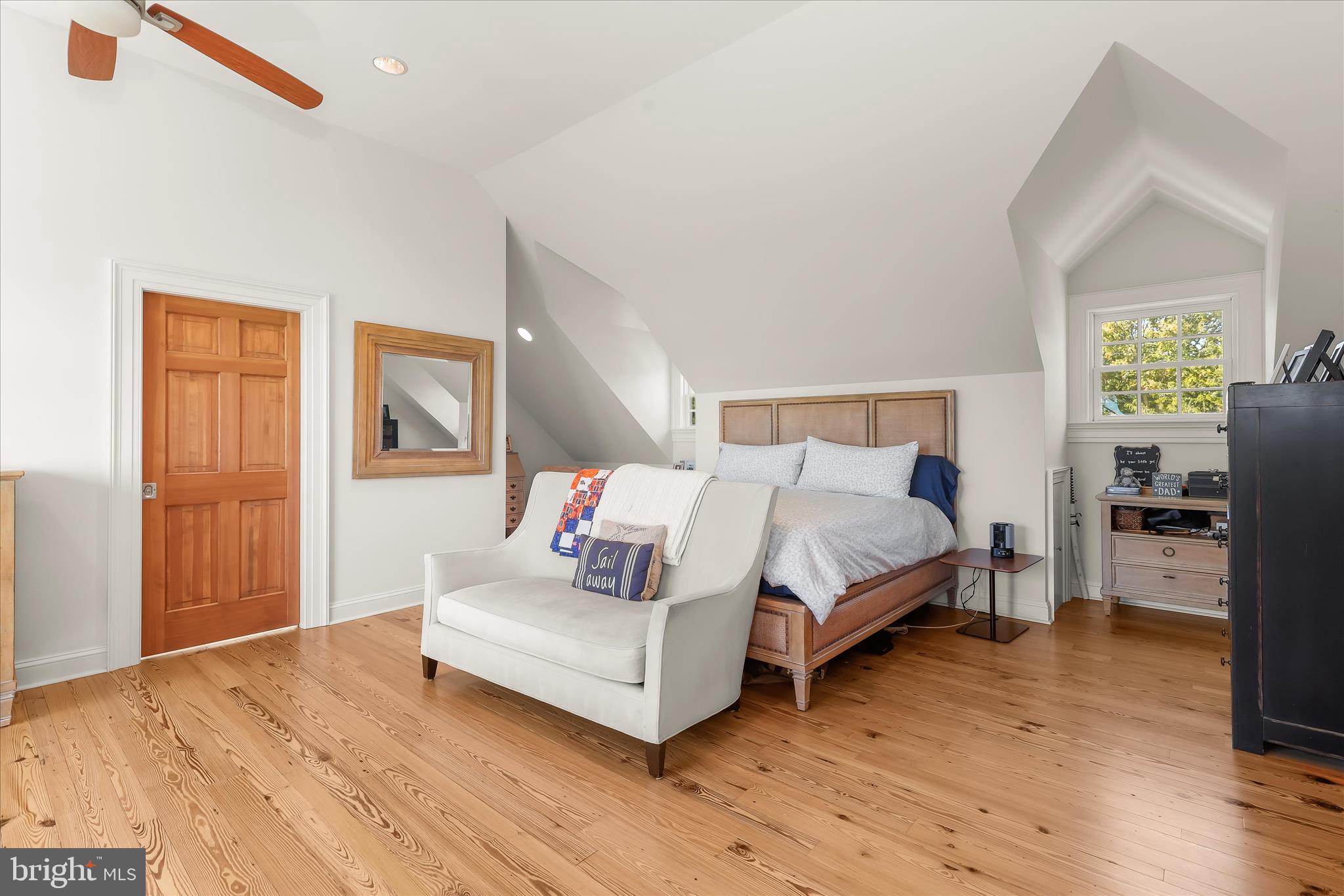 KENT ISLAND ESTATES - Residential