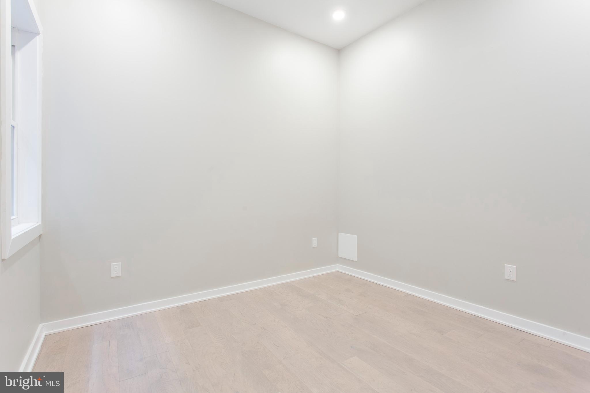 POINT BREEZE - Residential Lease