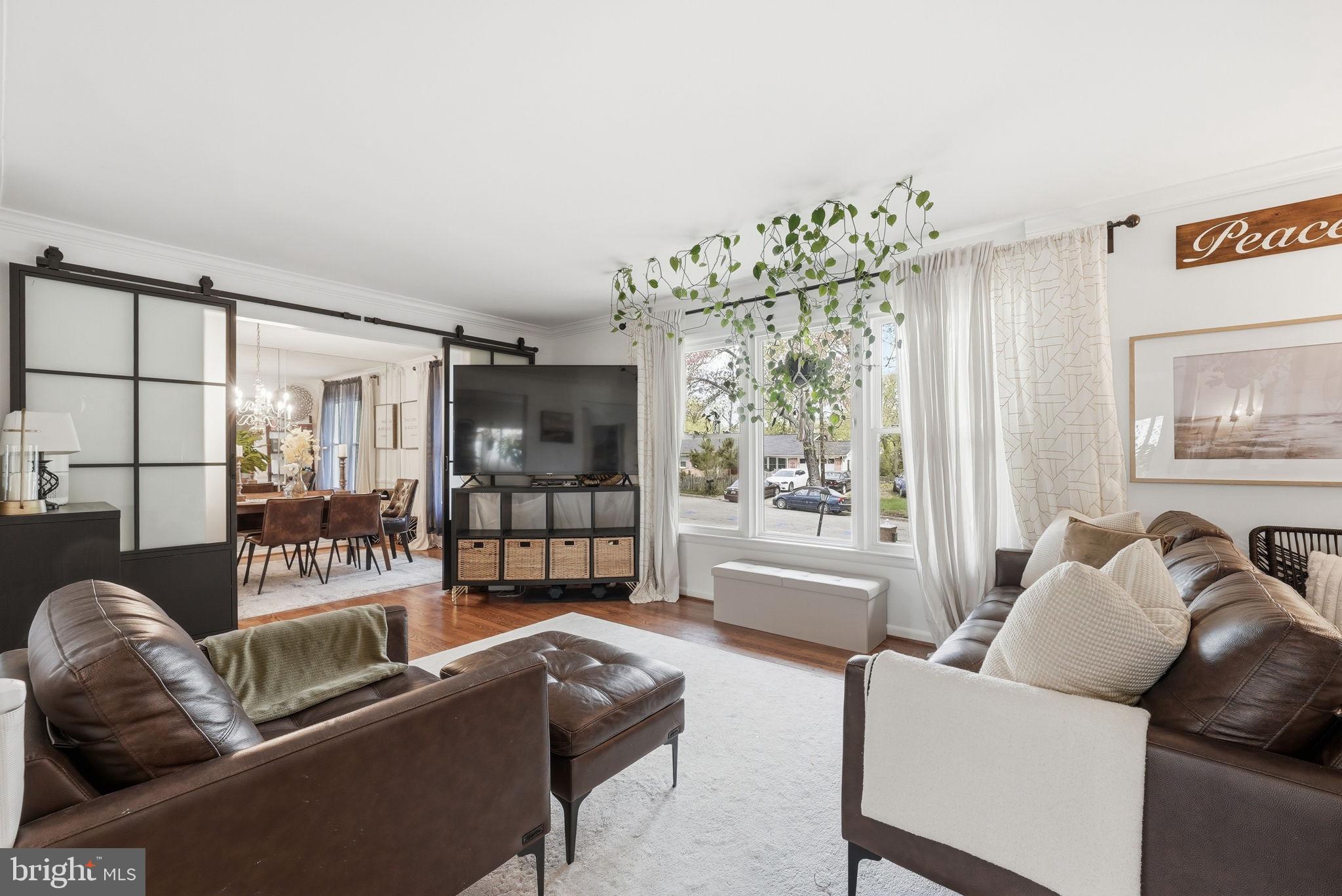 WOODBERRY FOREST - Residential