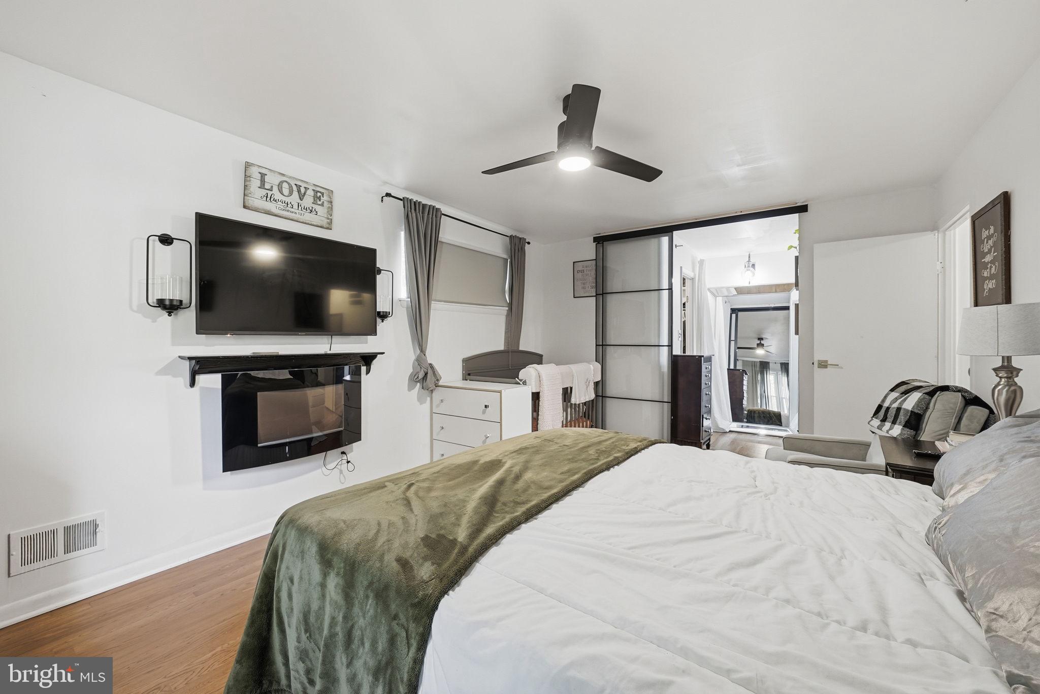 WOODBERRY FOREST - Residential