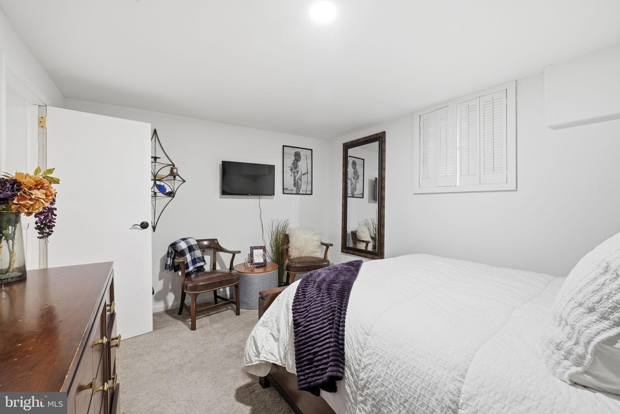 WOODBERRY FOREST - Residential