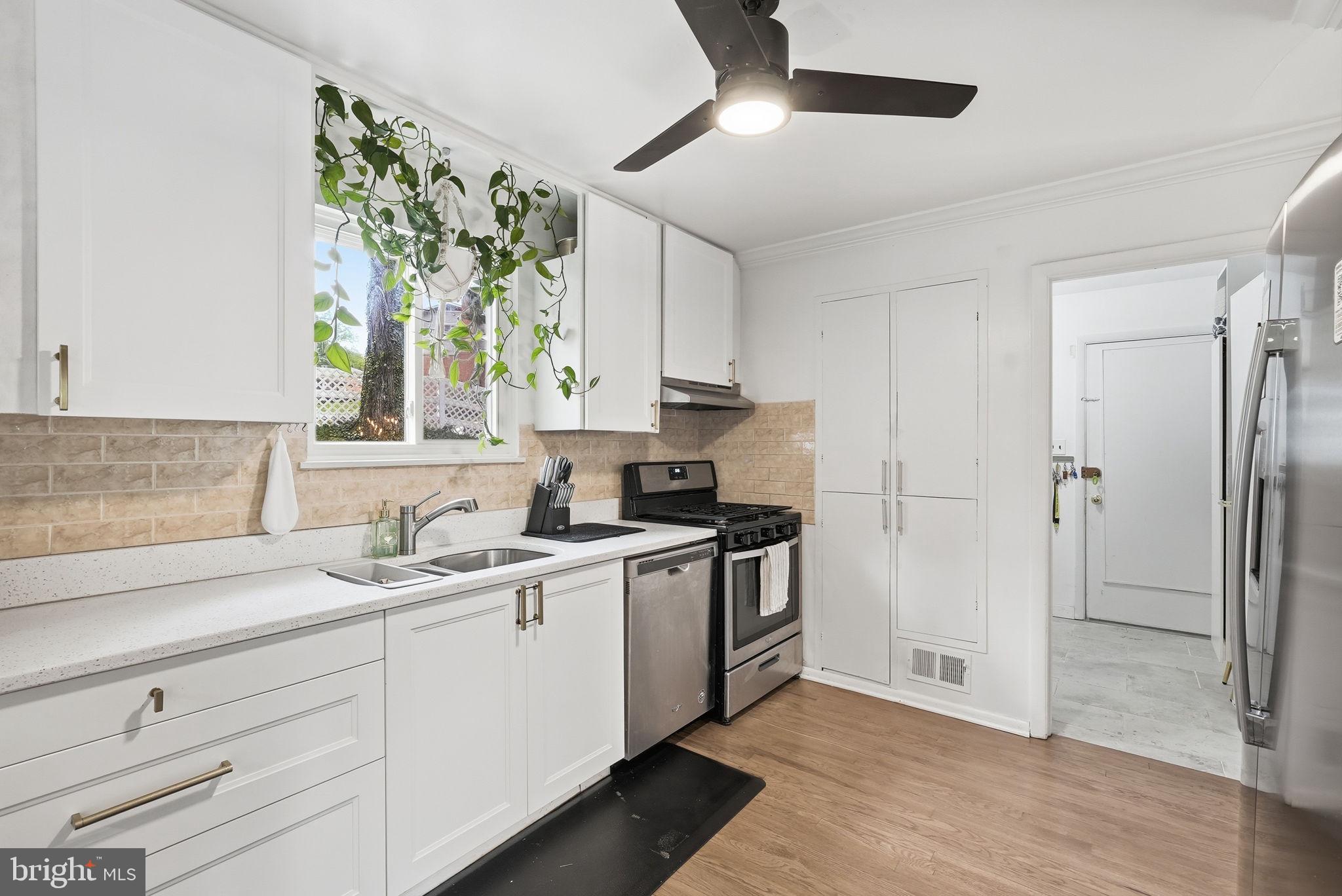 WOODBERRY FOREST - Residential