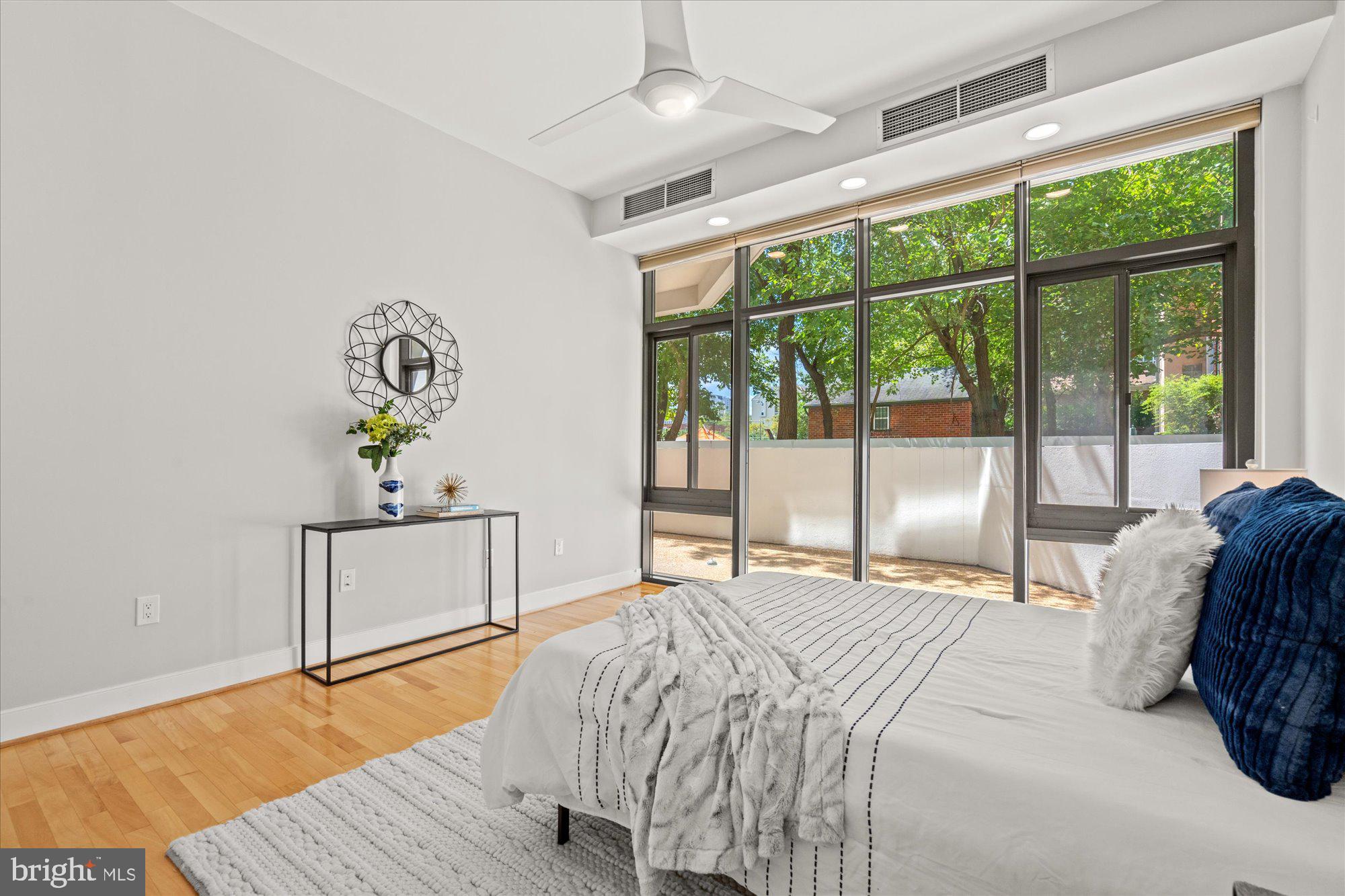 ATRIUM CONDO - Residential