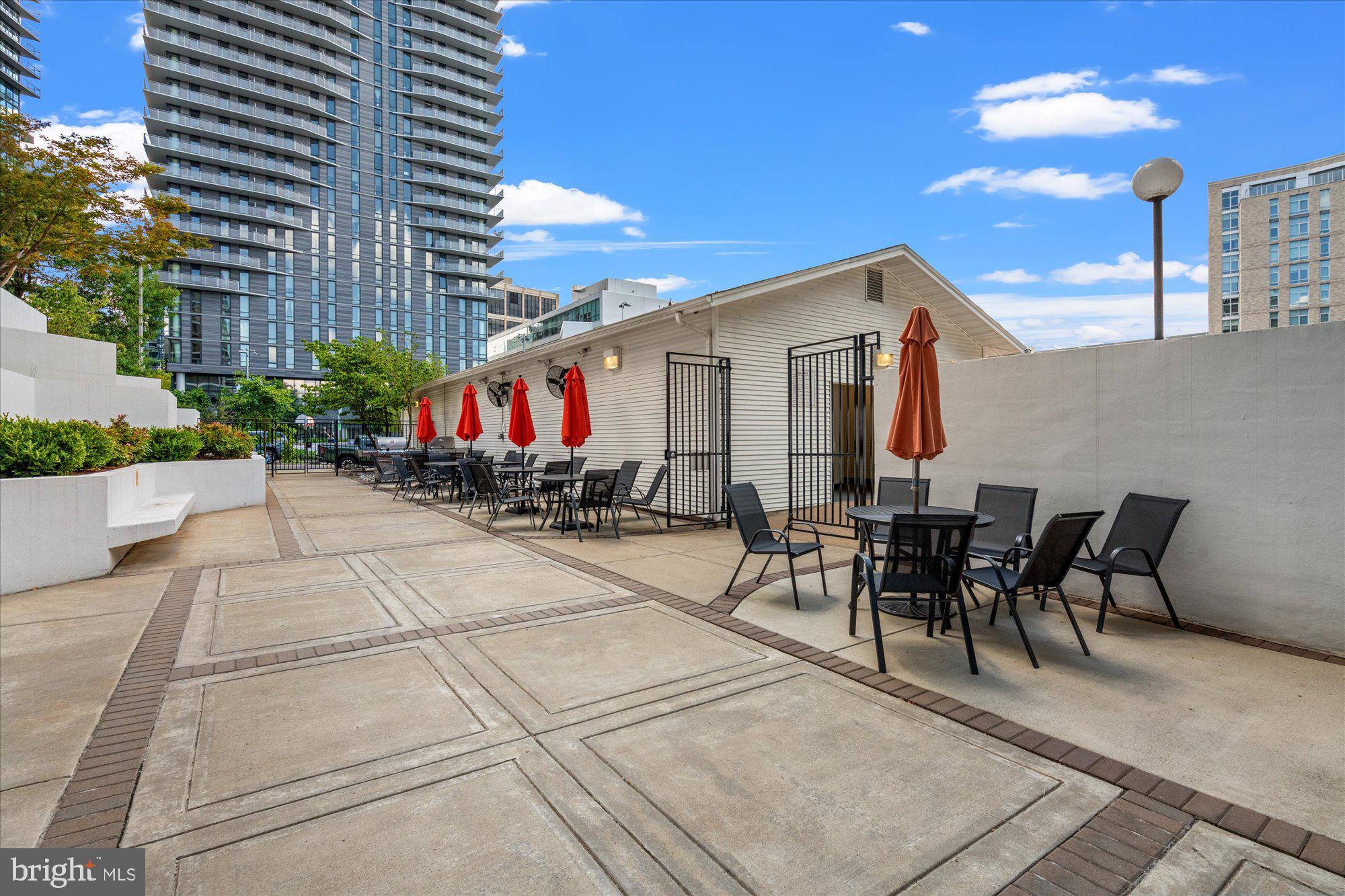 ATRIUM CONDO - Residential