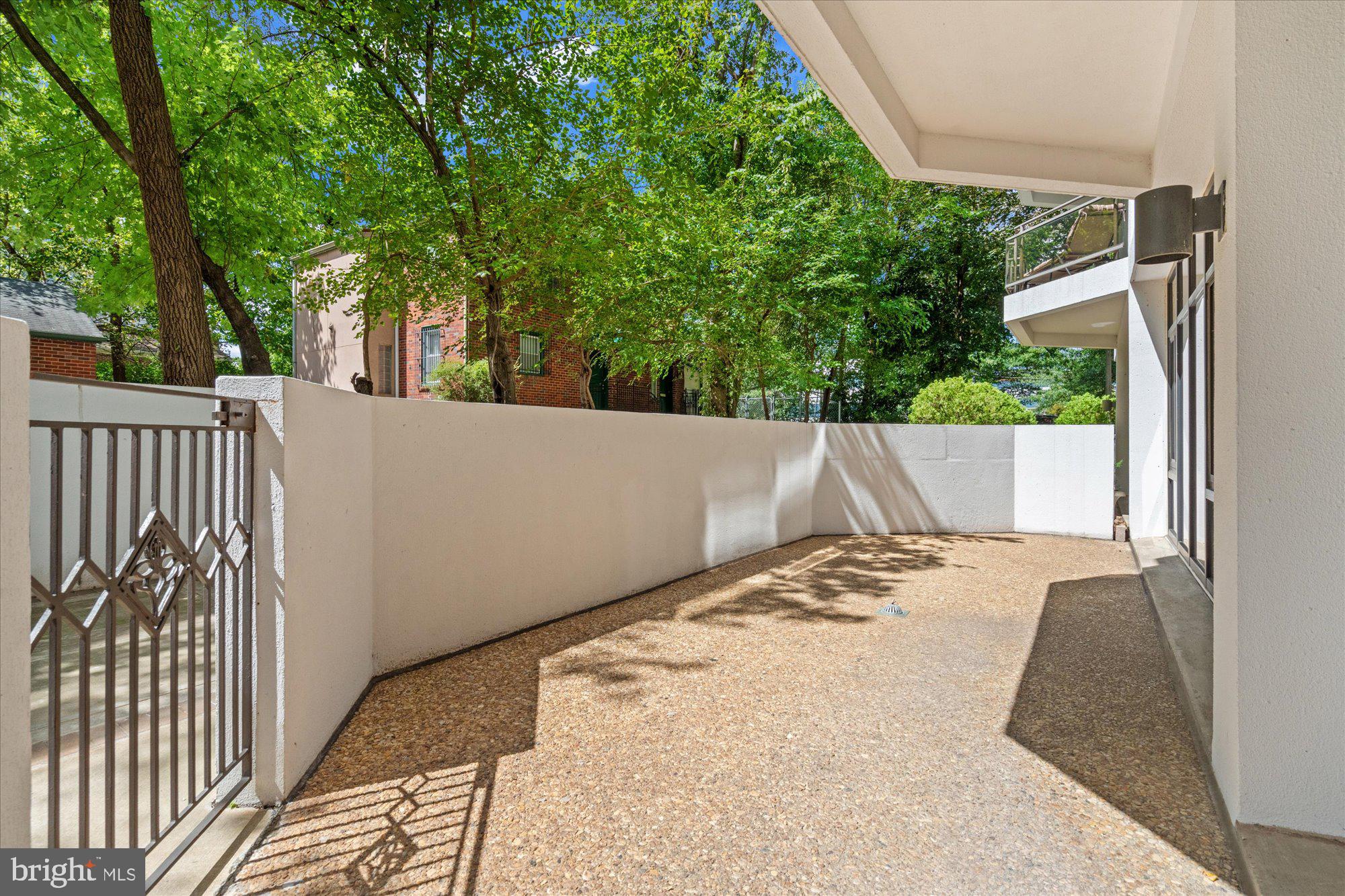 ATRIUM CONDO - Residential