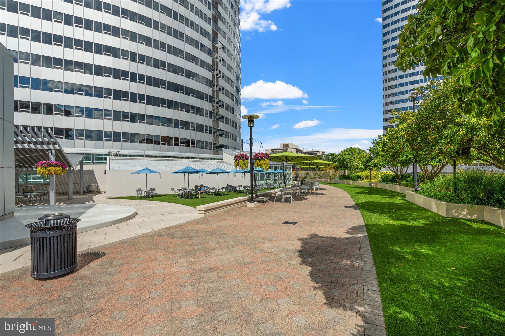 ATRIUM CONDO - Residential