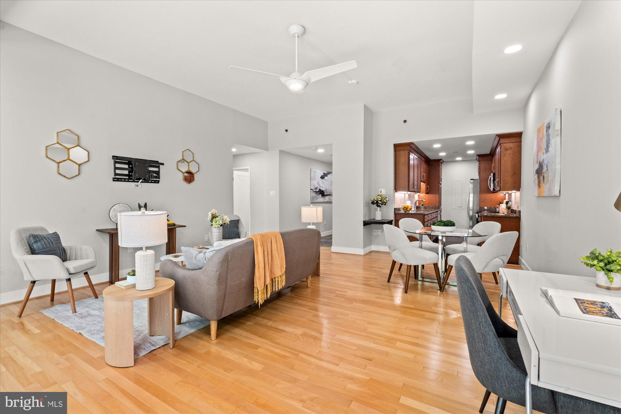 ATRIUM CONDO - Residential