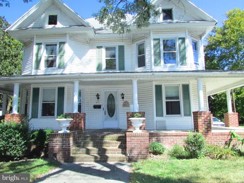 611 E State Street, Delmar, DE MLS: DESU2098662