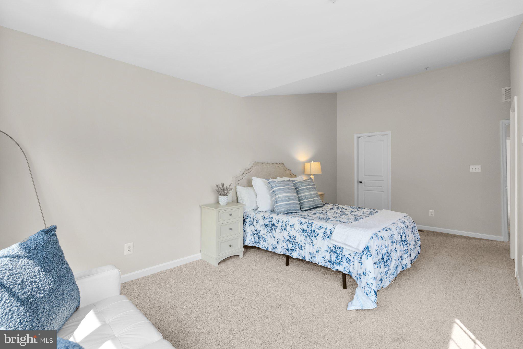 RAVENHURST GLEN - Residential