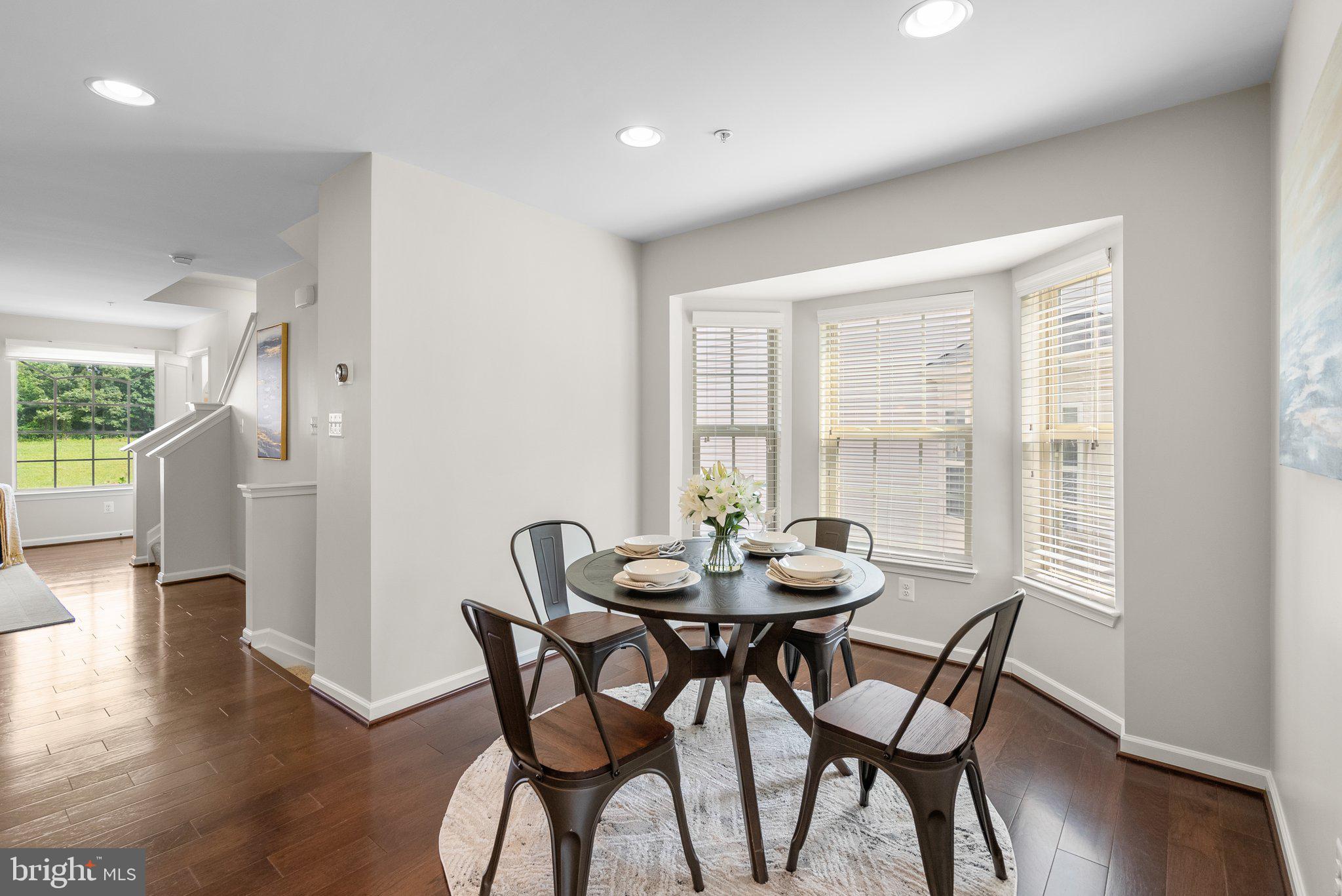 RAVENHURST GLEN - Residential