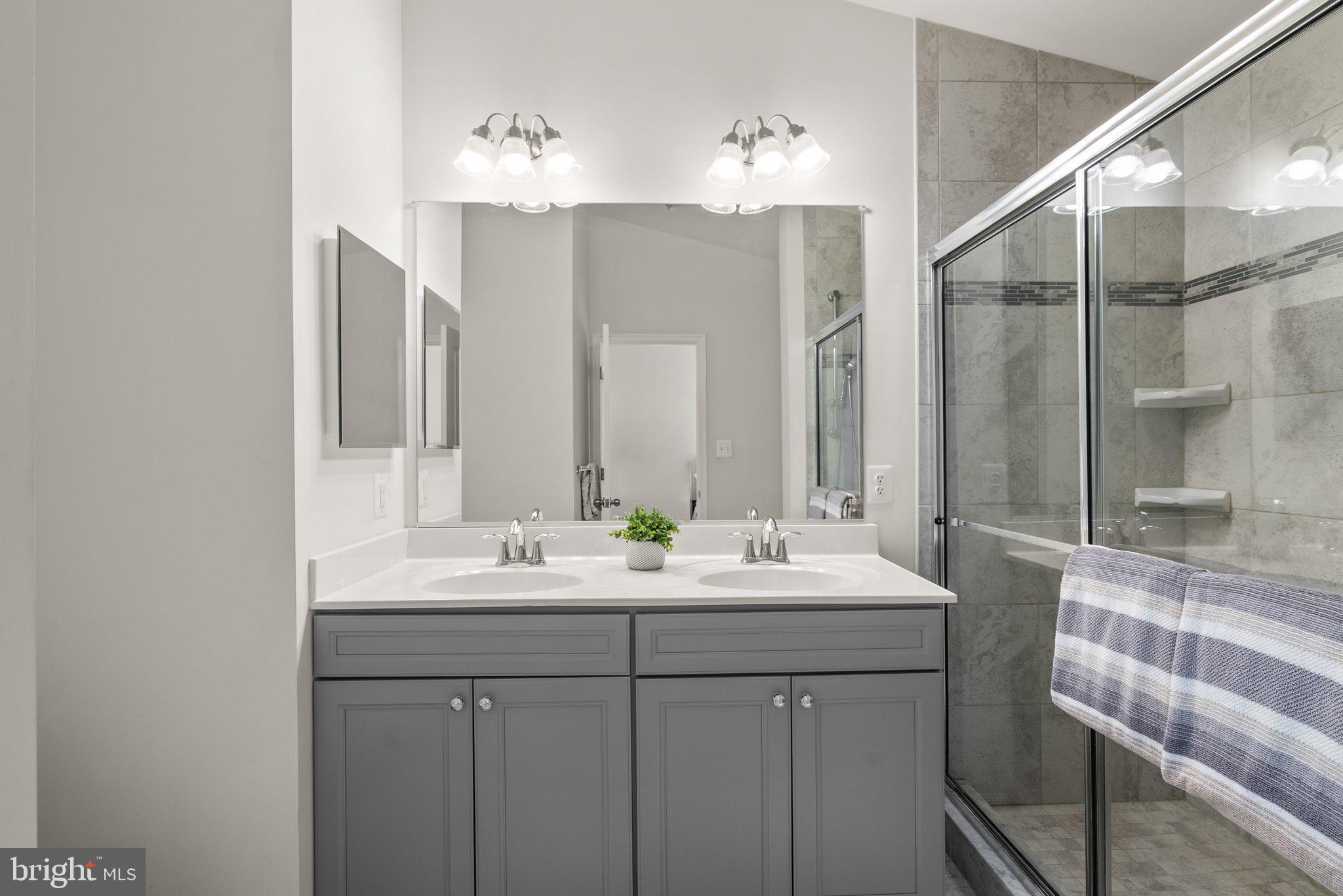 RAVENHURST GLEN - Residential