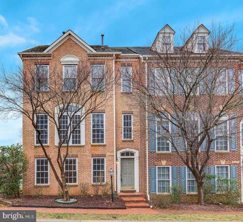 Townhouse For Rent - 43809 Water Bay Terrace<br/> LEESBURG, VA 20176