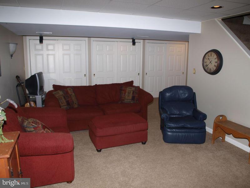 ROTHSVILLE STATION - Residential