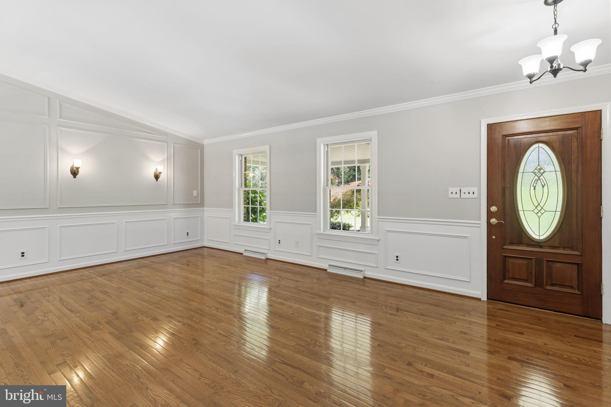 1602 E BRANCH COURT