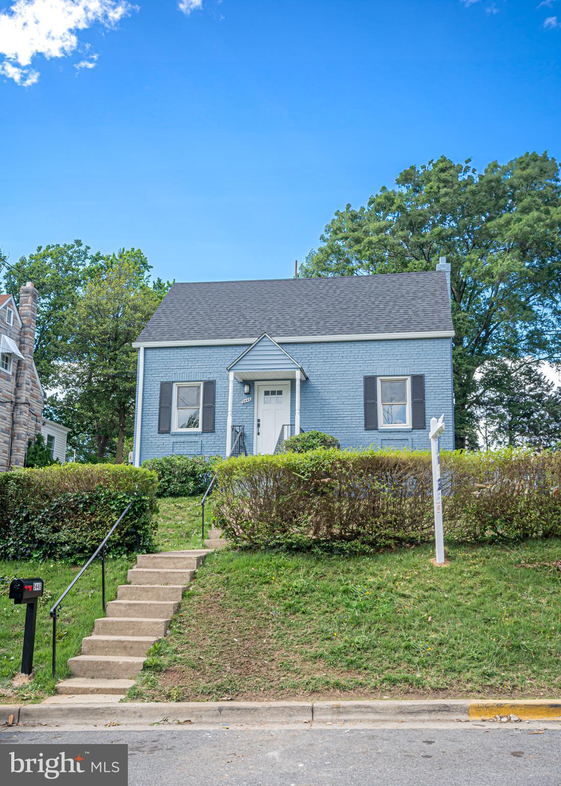 5446 VARNUM STREET