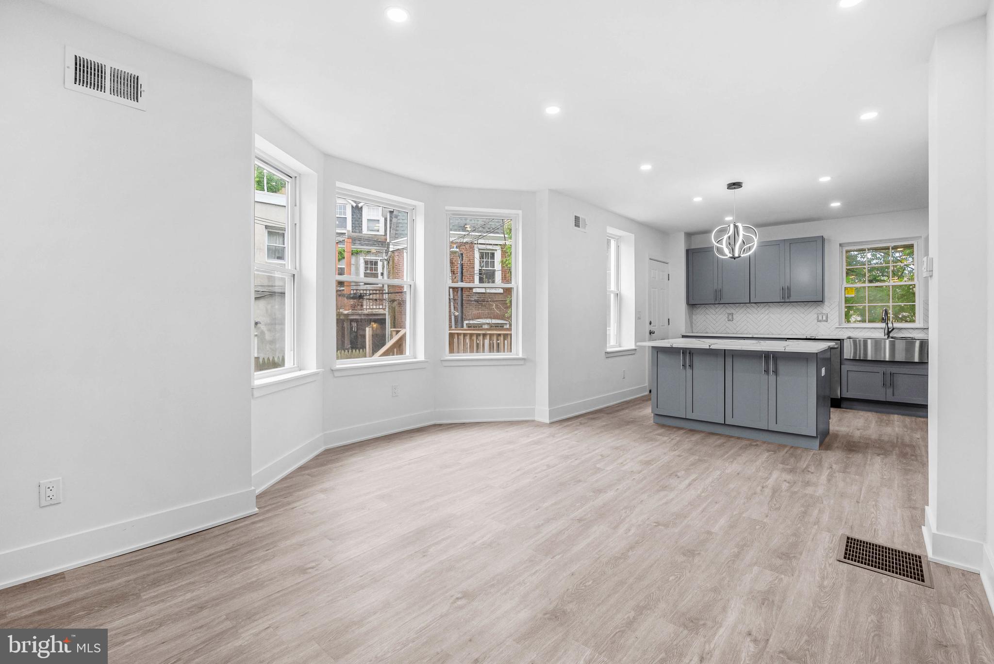 GERMANTOWN - Residential