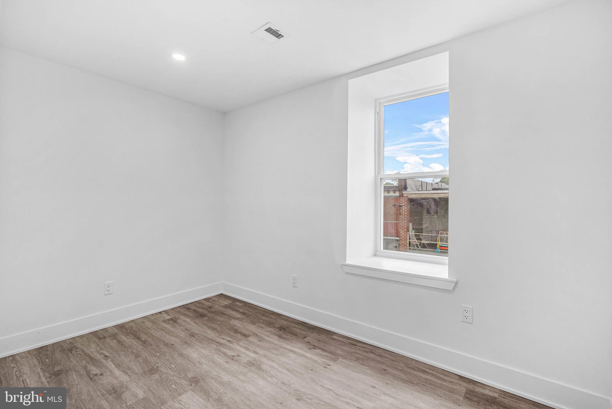 GERMANTOWN - Residential