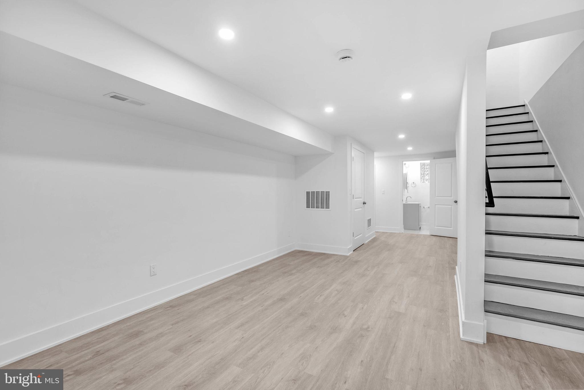 GERMANTOWN - Residential