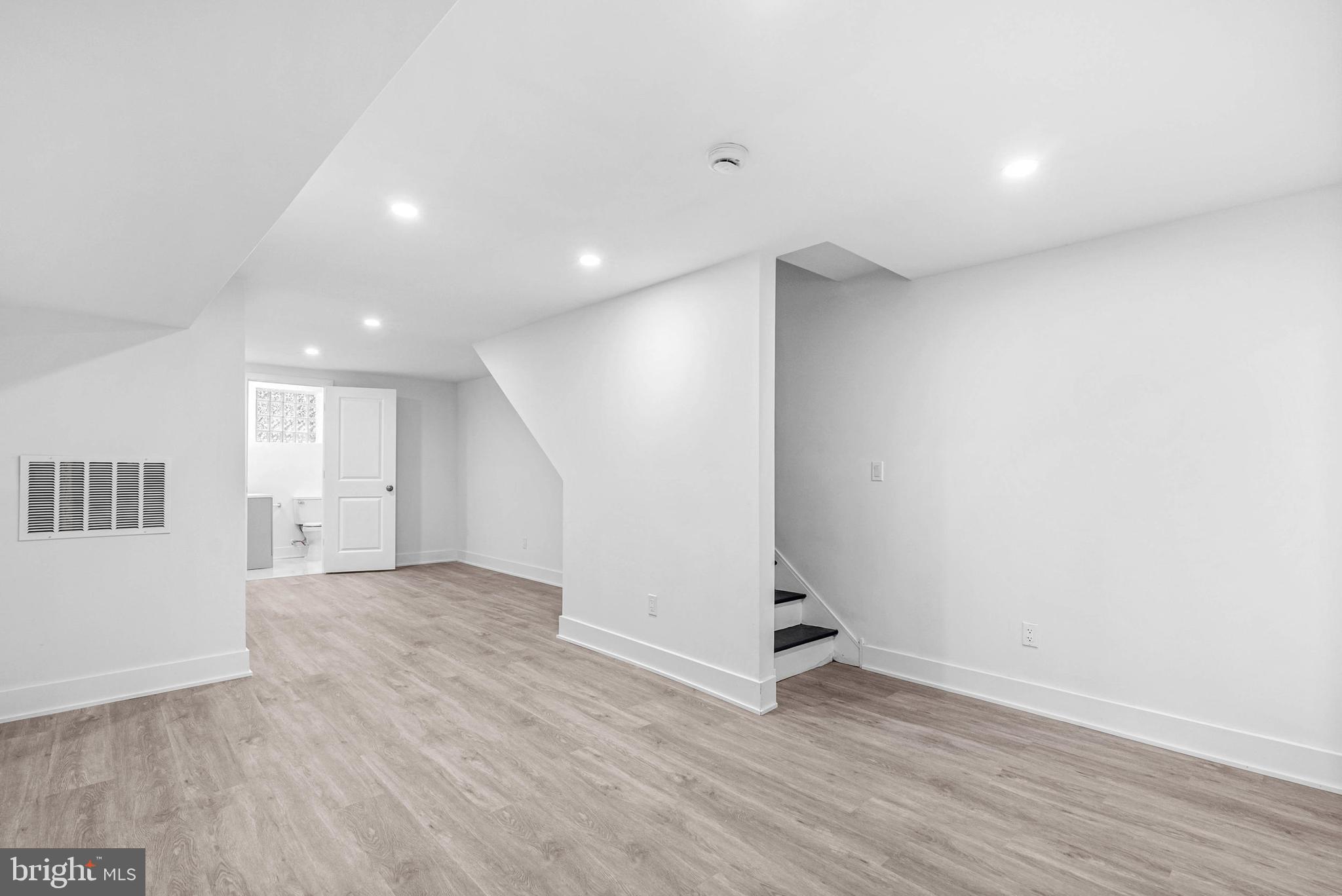 GERMANTOWN - Residential