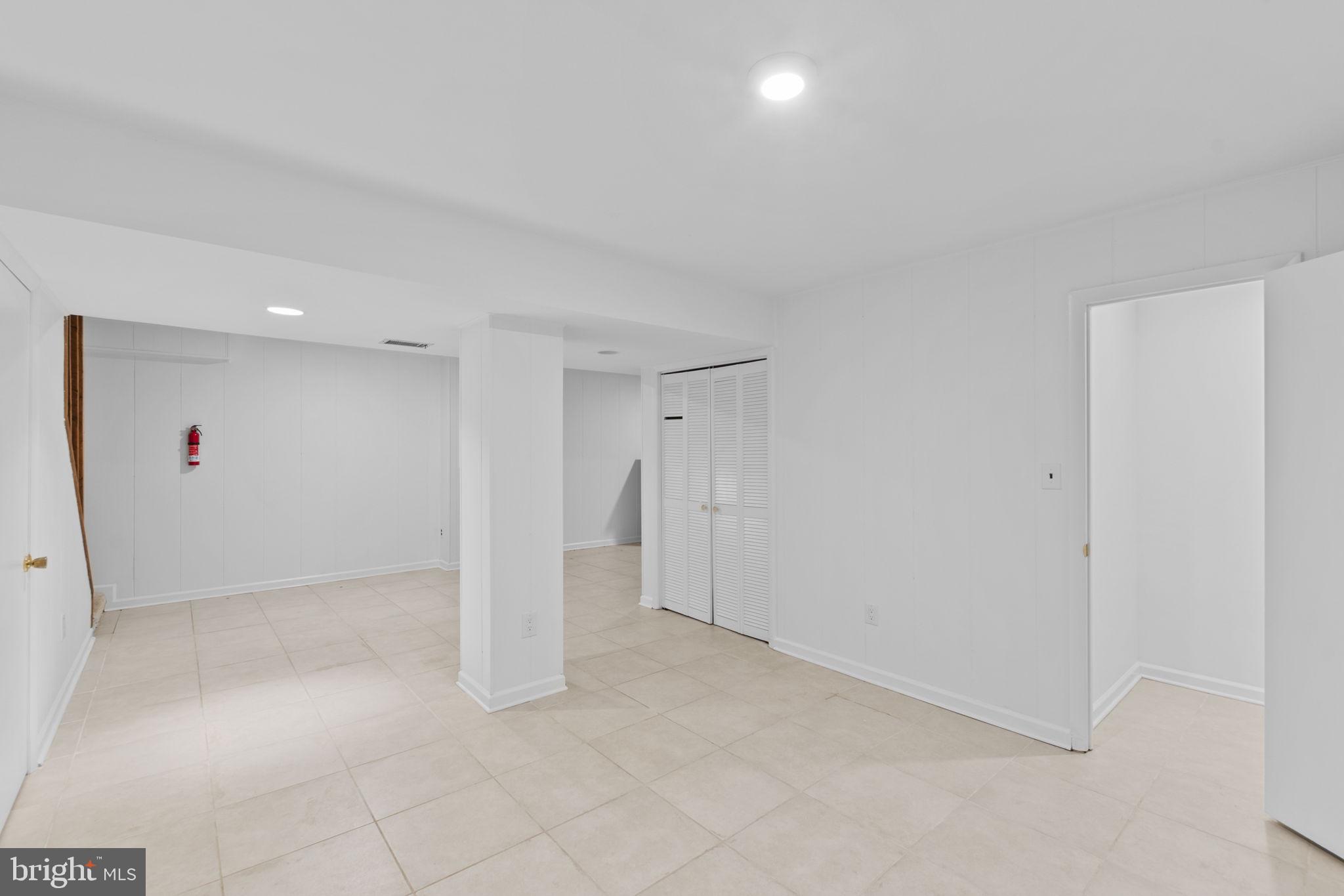 WILTON FOREST - Residential Lease