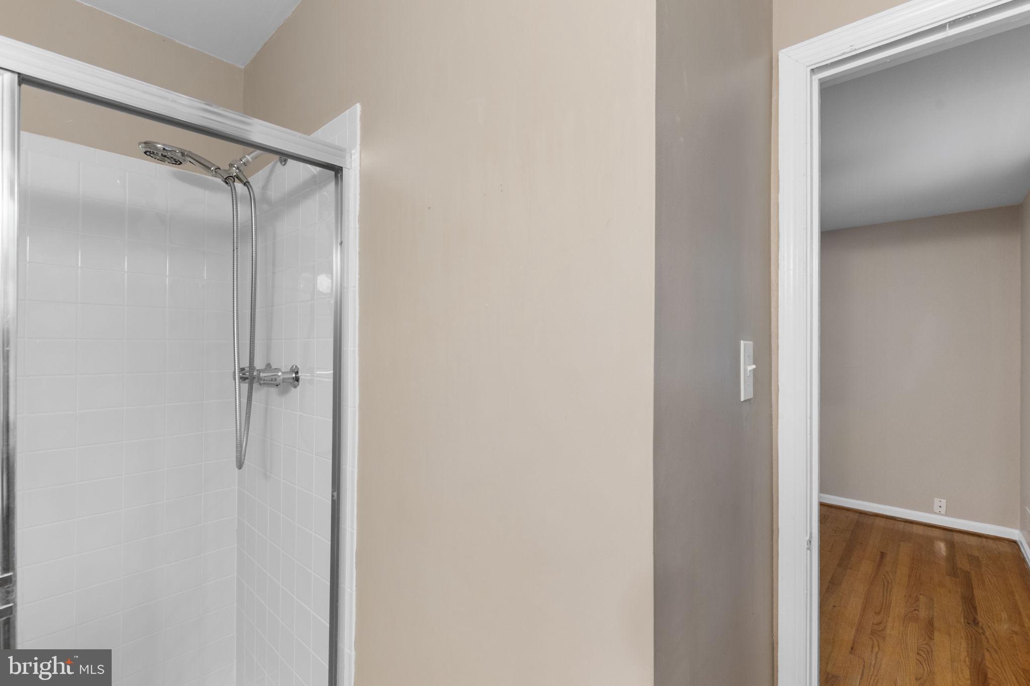 WILTON FOREST - Residential Lease