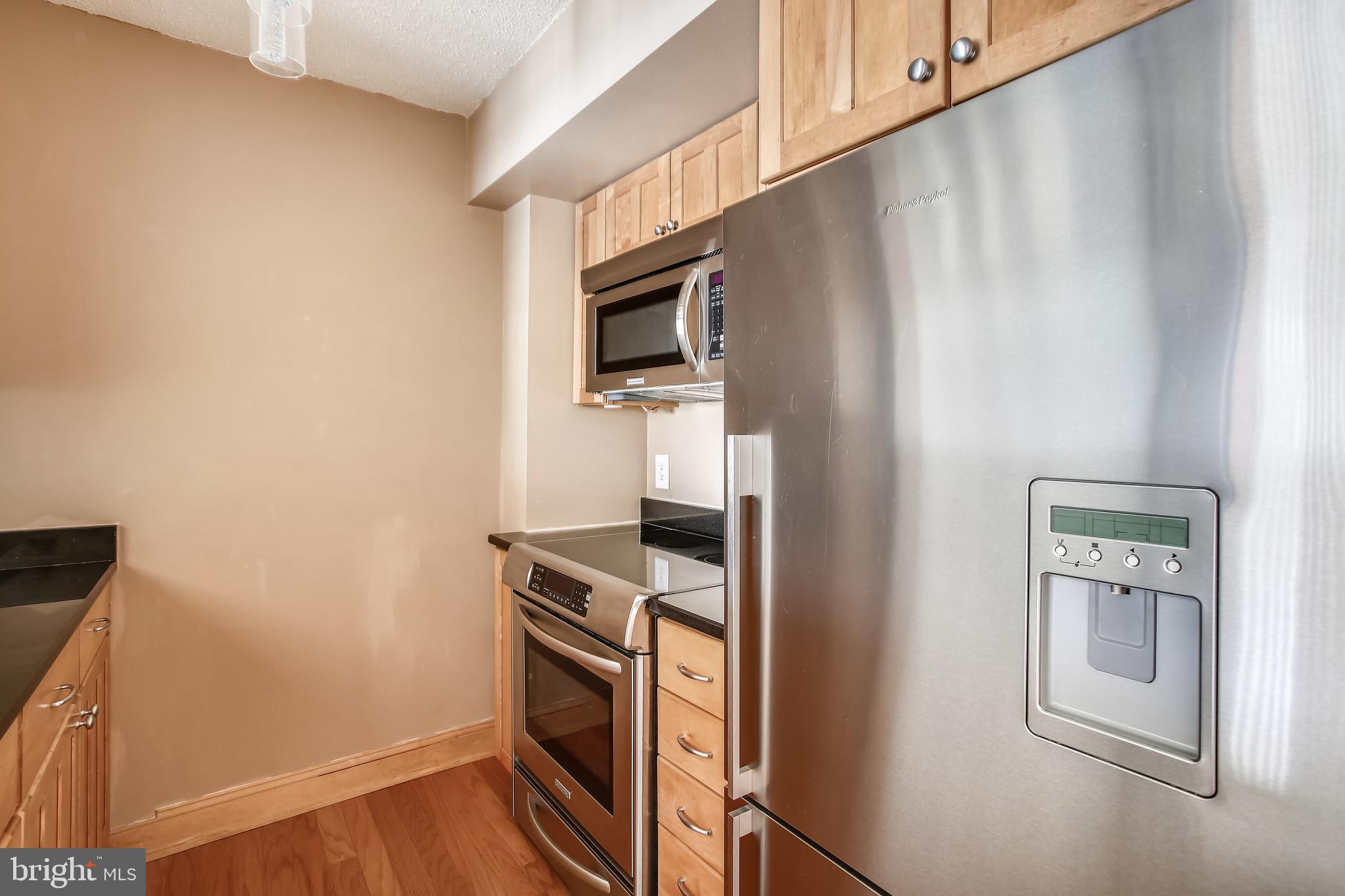 WESTVIEW AT BALLSTON METRO - Residential