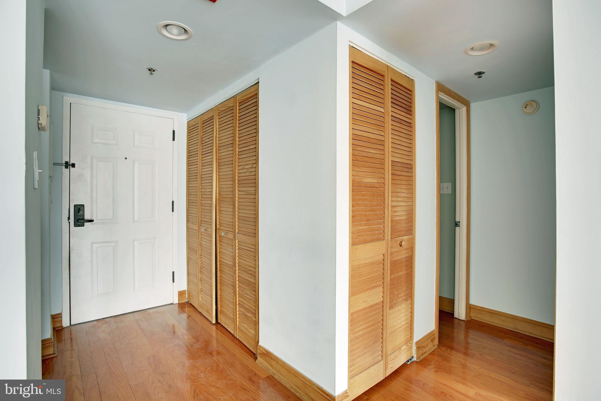 WESTVIEW AT BALLSTON METRO - Residential