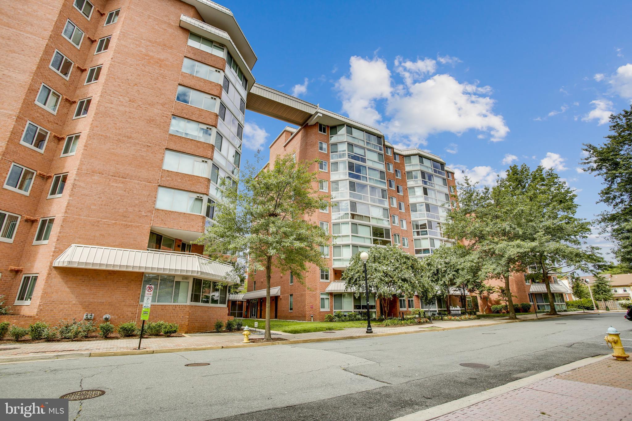 WESTVIEW AT BALLSTON METRO - Residential