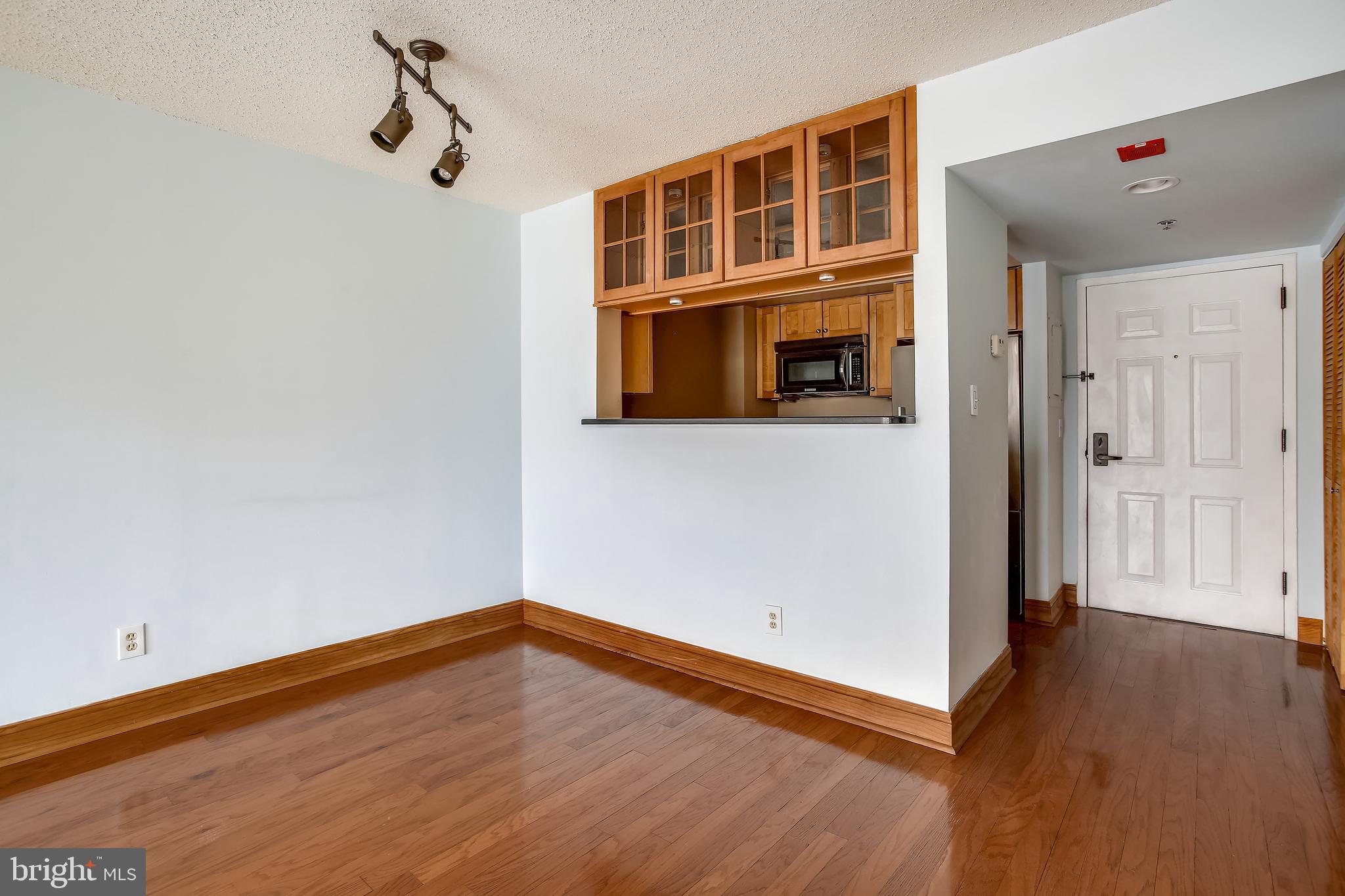 WESTVIEW AT BALLSTON METRO - Residential