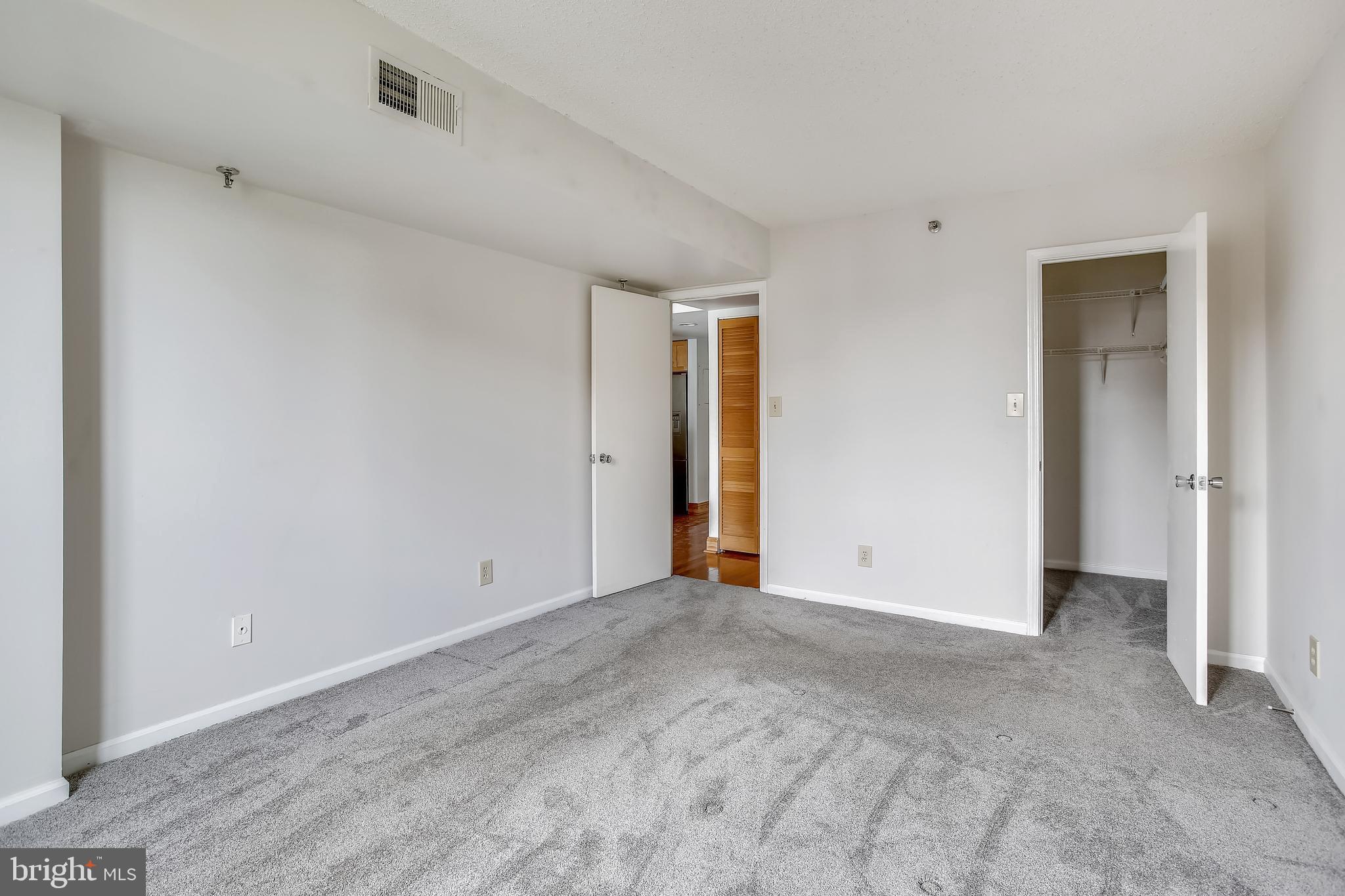 WESTVIEW AT BALLSTON METRO - Residential