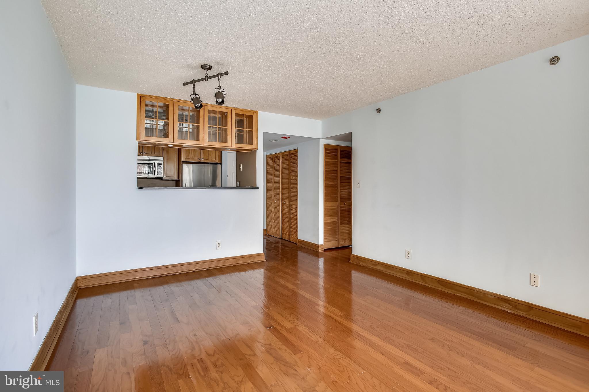 WESTVIEW AT BALLSTON METRO - Residential