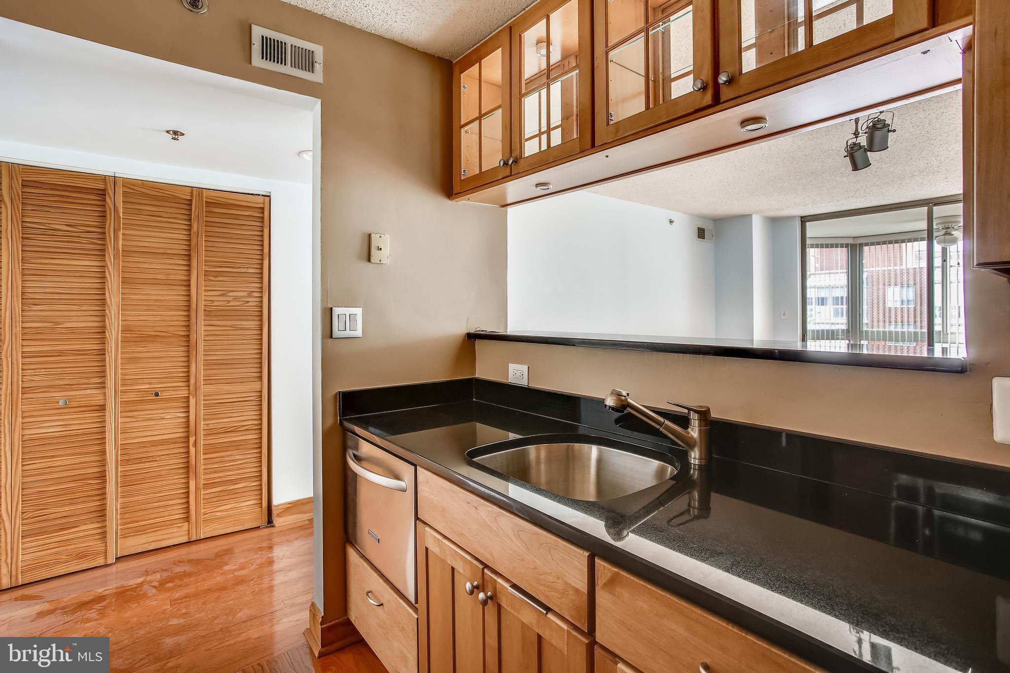 WESTVIEW AT BALLSTON METRO - Residential