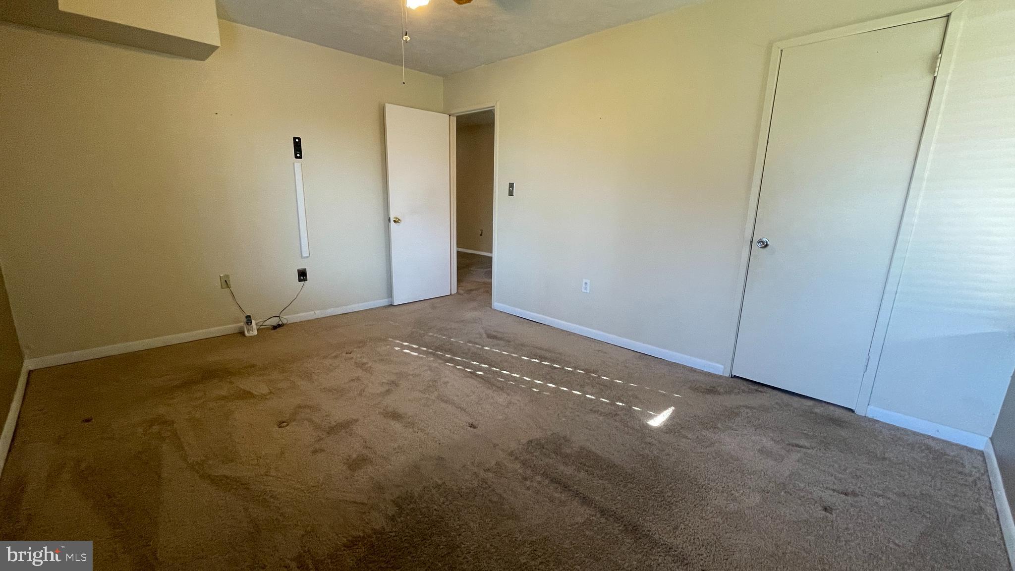 SHADOW OAKS - Residential