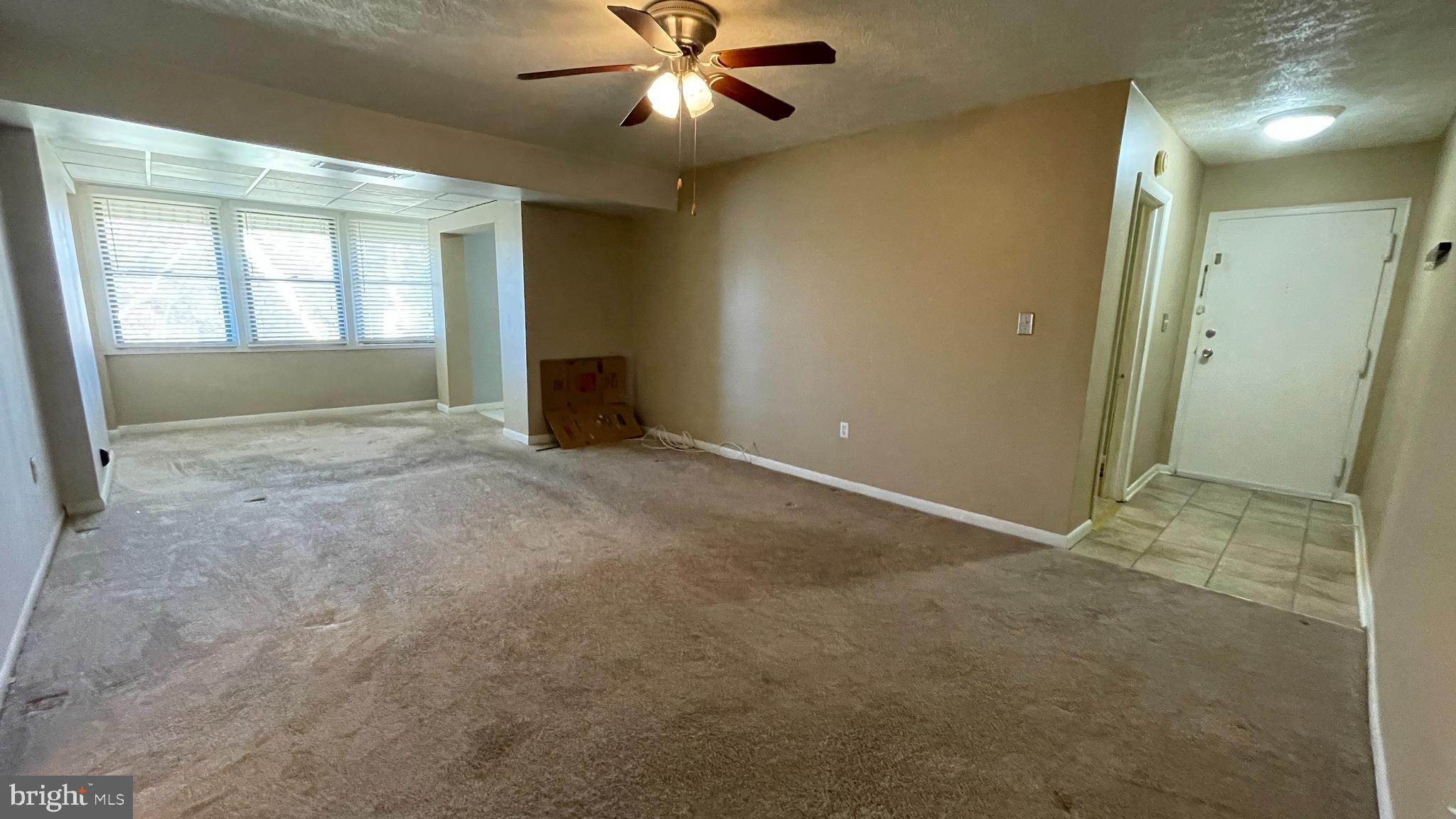 SHADOW OAKS - Residential