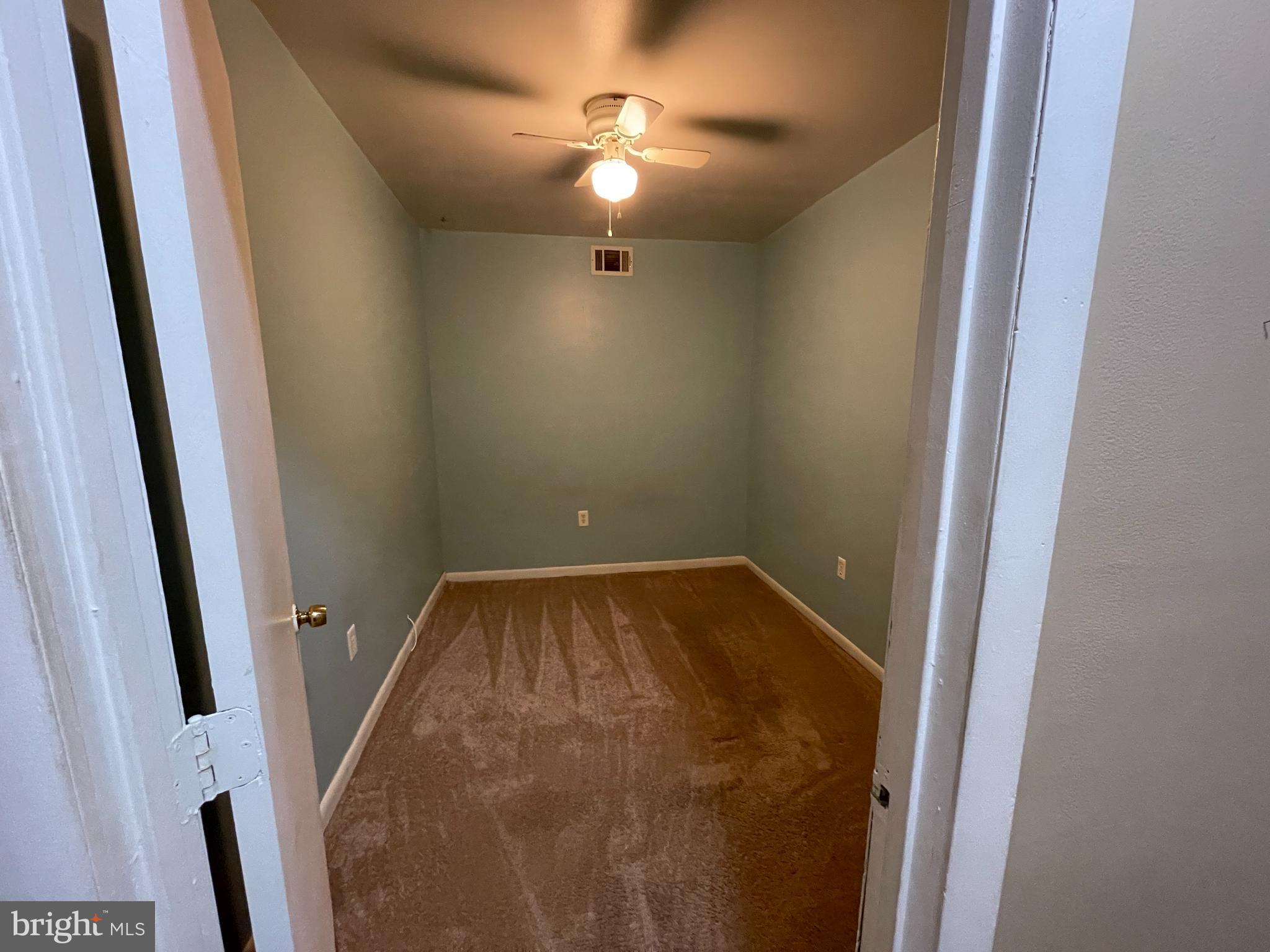 SHADOW OAKS - Residential