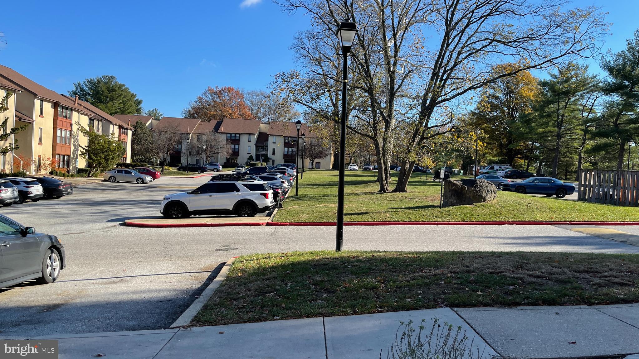 SHADOW OAKS - Residential